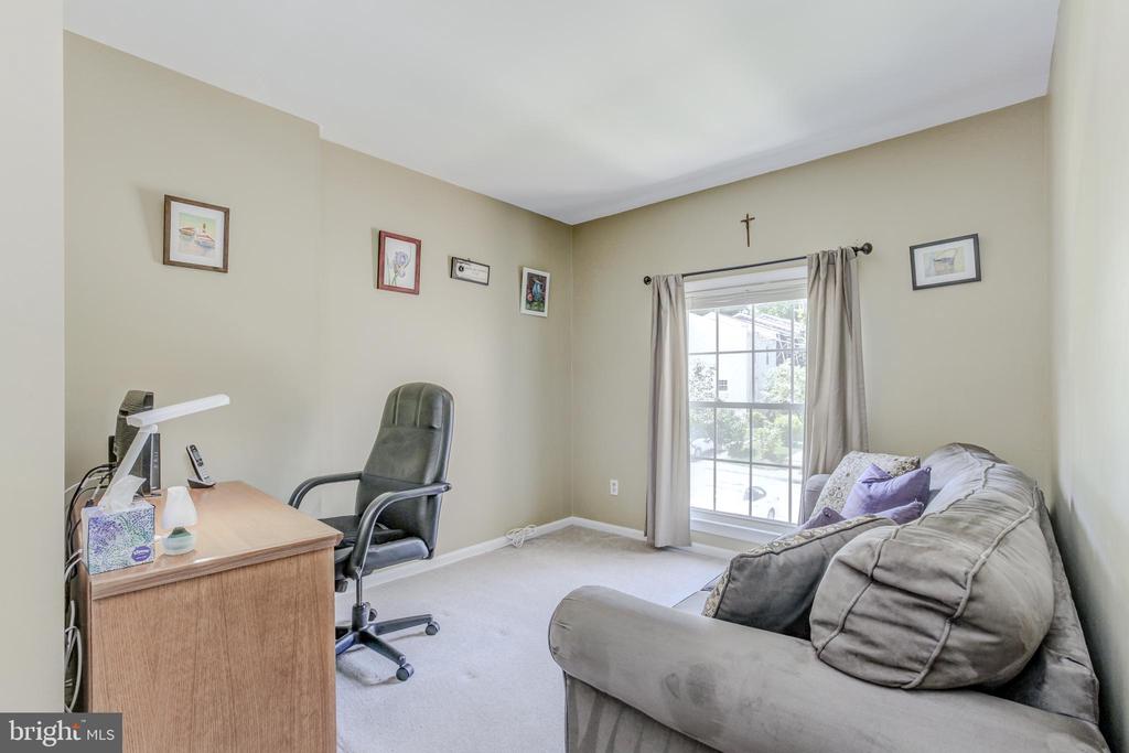 513 MEADOW HALL DRIVE D513