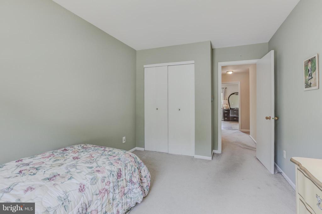 513 MEADOW HALL DRIVE D513