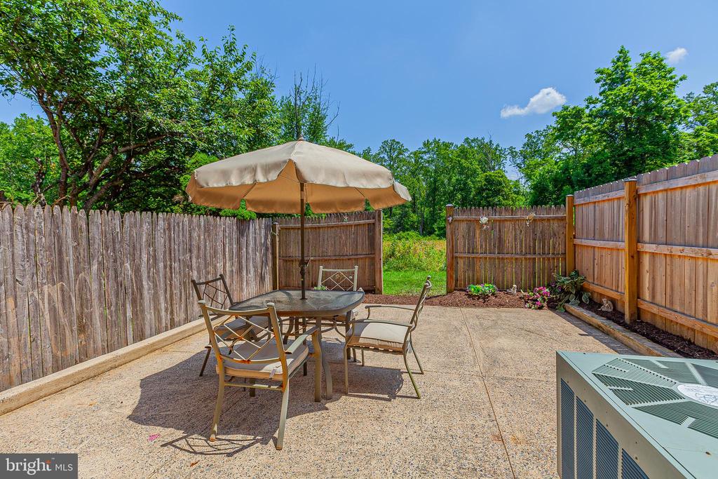 513 MEADOW HALL DRIVE D513