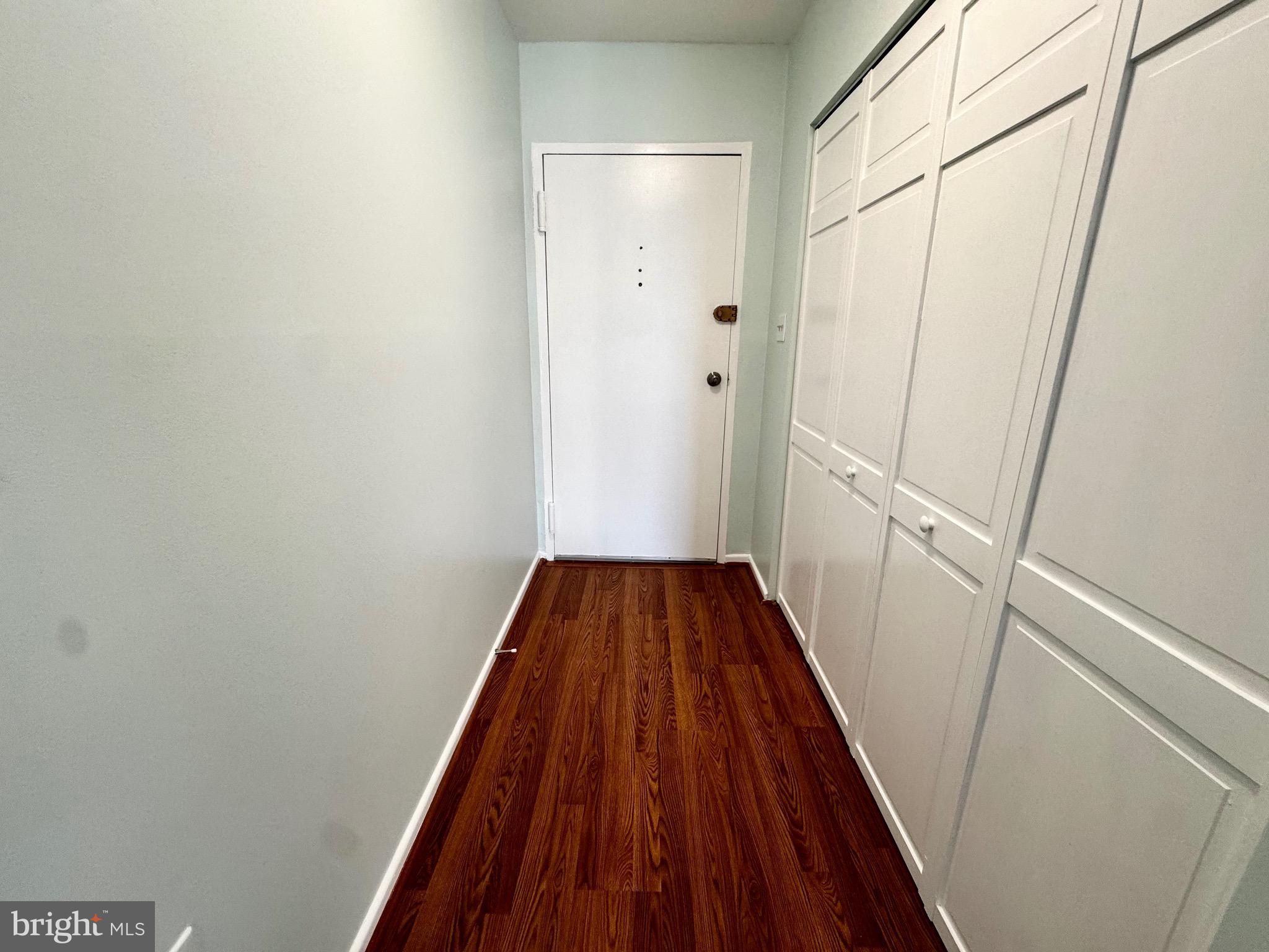 2200 Greenery Ln #201-