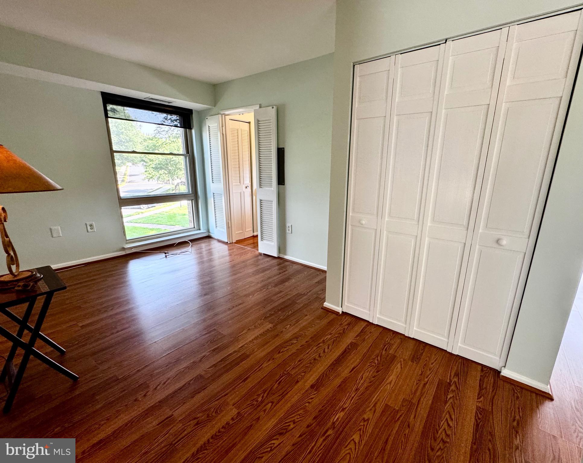 2200 Greenery Ln #201-