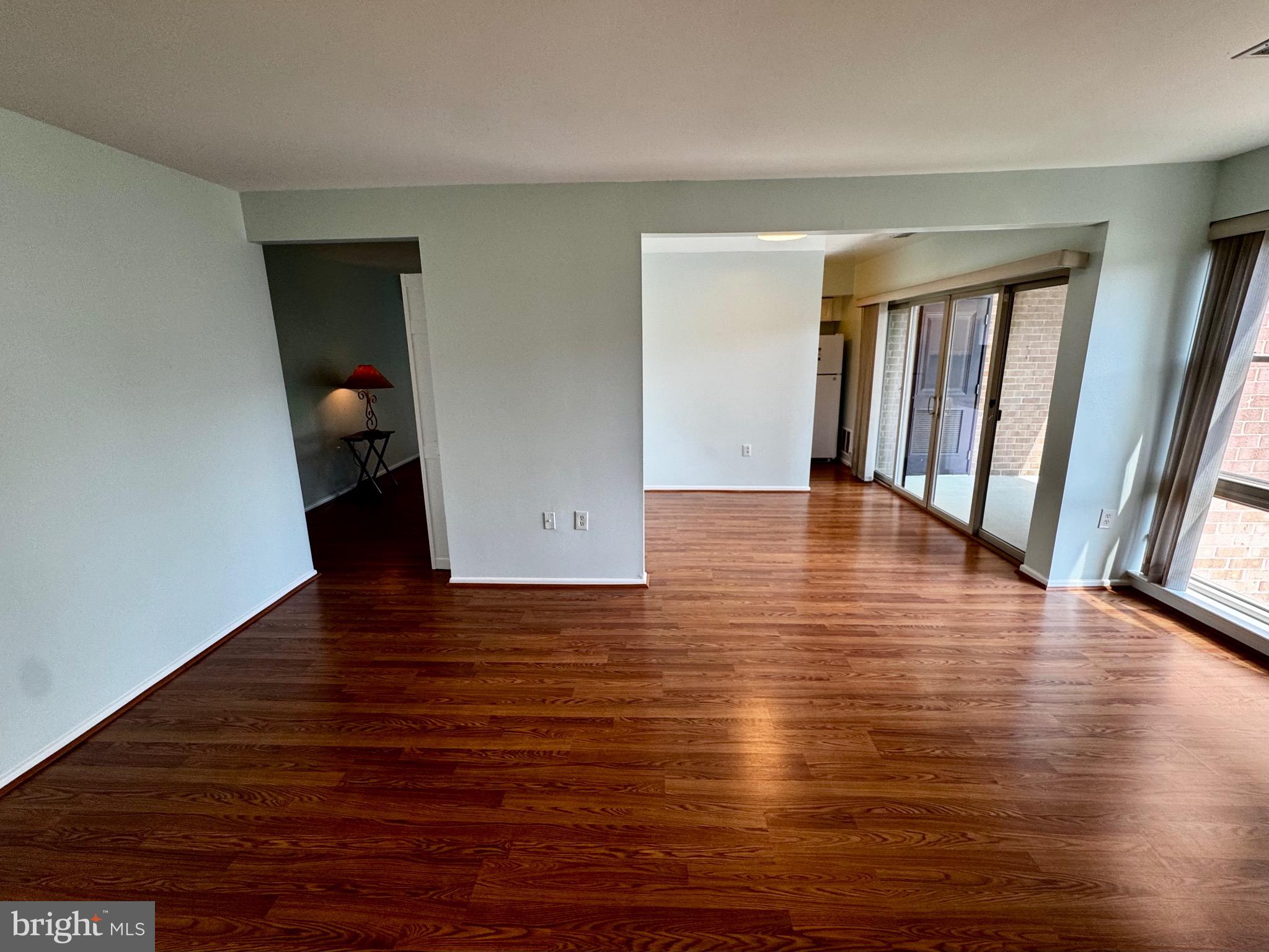 2200 Greenery Ln #201-