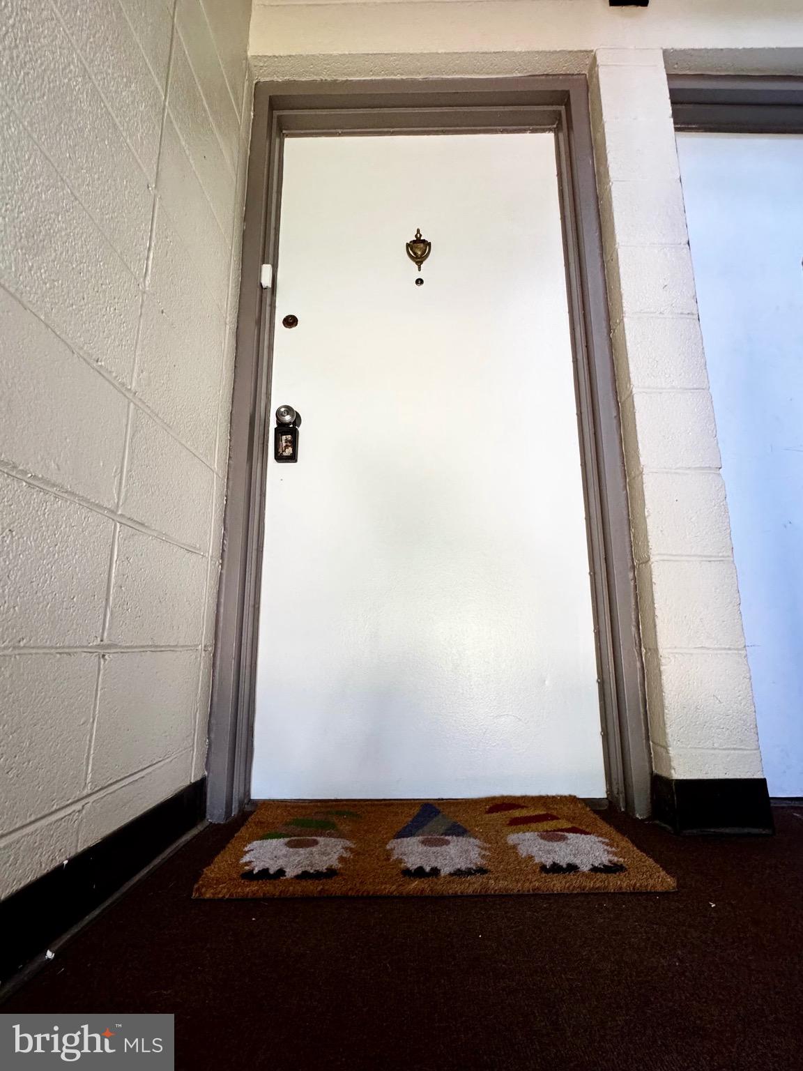 2200 Greenery Ln #201-