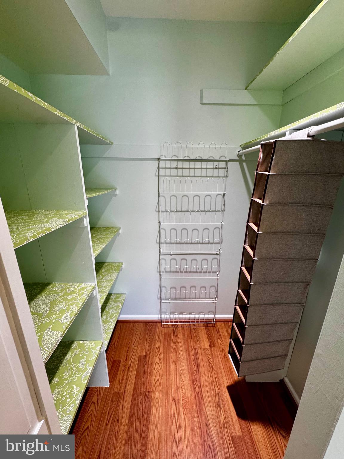 2200 Greenery Ln #201-