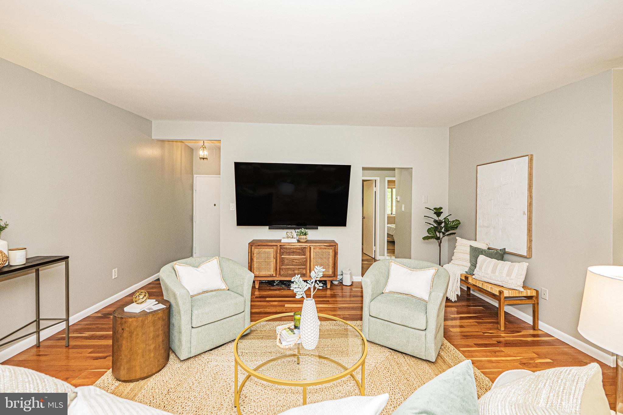 10404 Rockville Pik #401