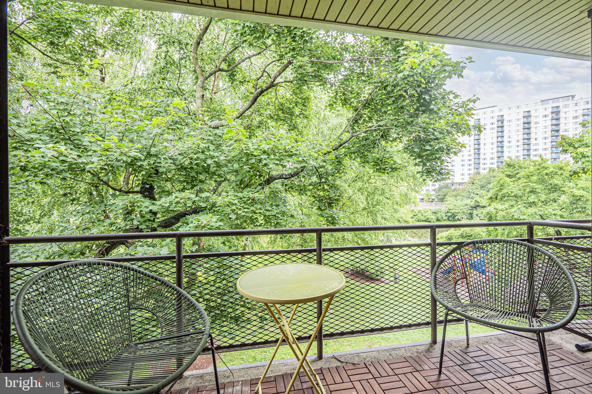 10404 Rockville Pik #401