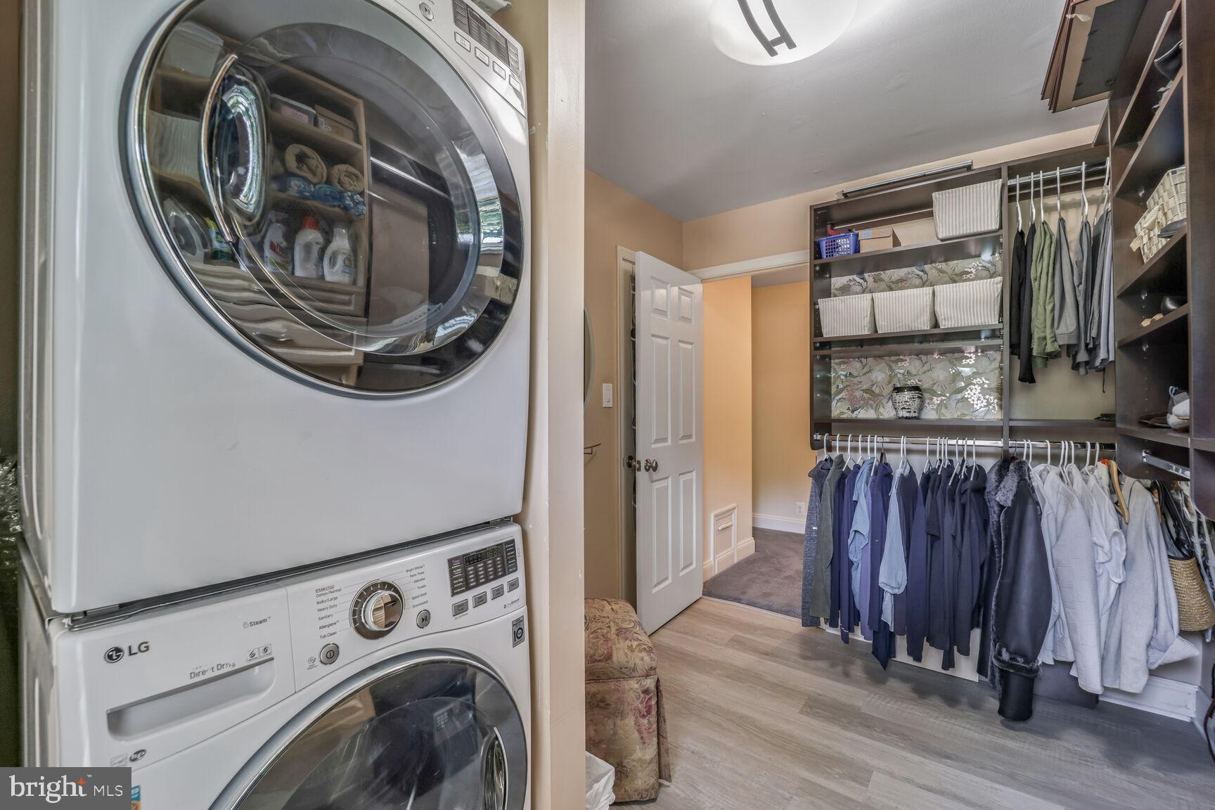 7709 MARY CASSATT DRIVE