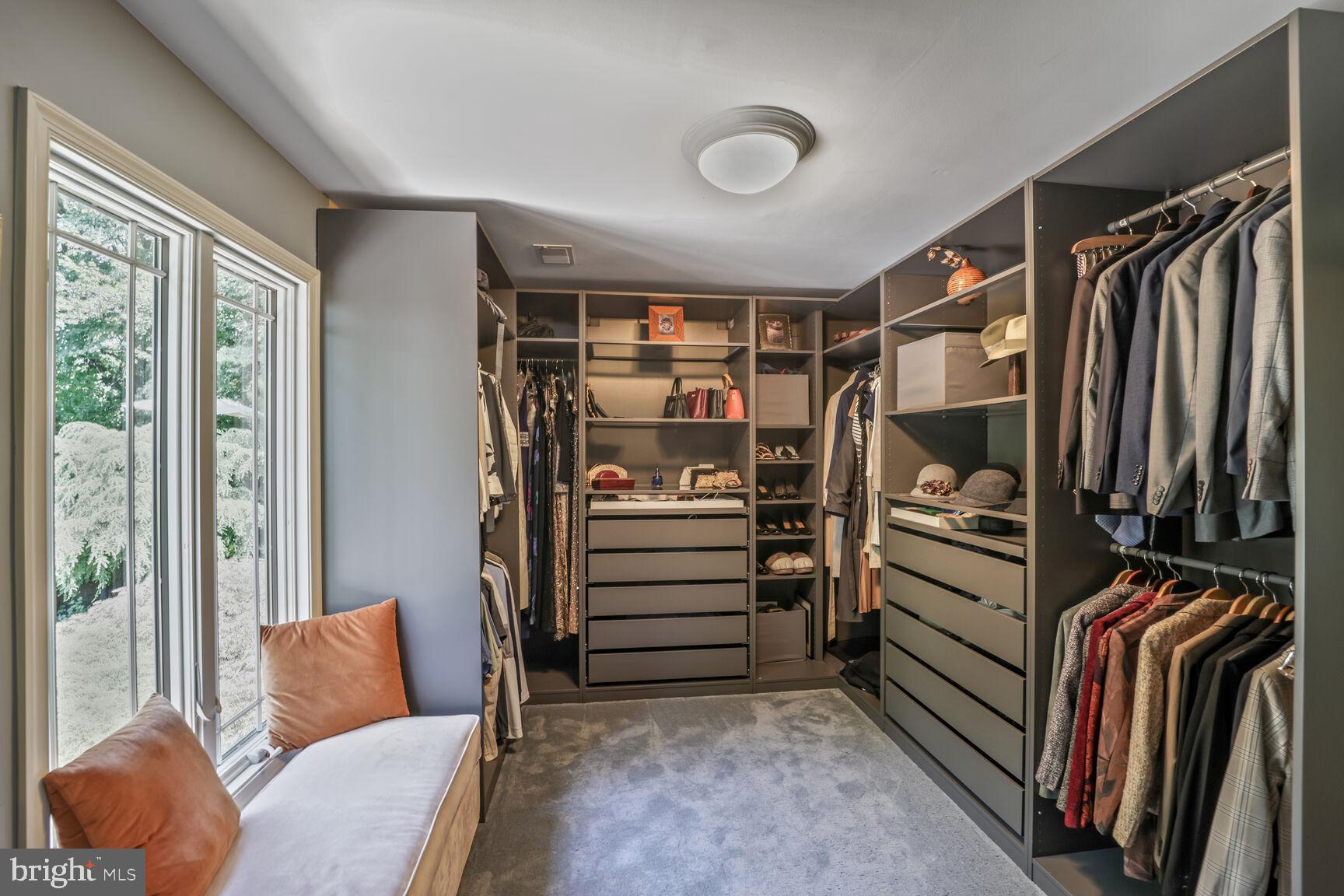 7709 MARY CASSATT DRIVE