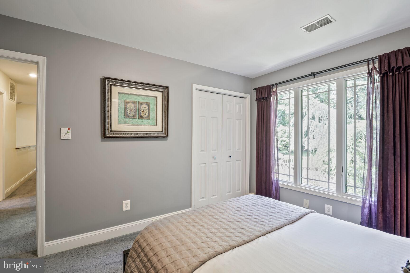 7709 MARY CASSATT DRIVE