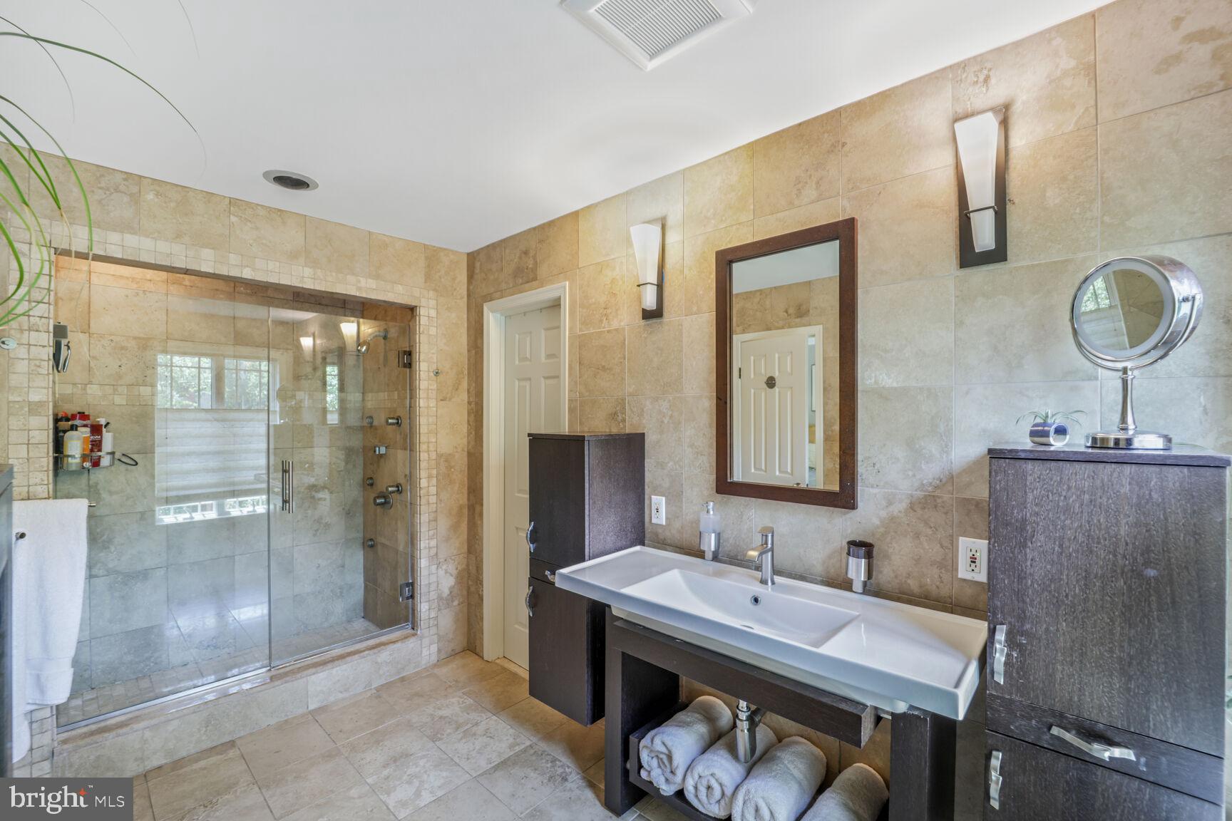 7709 MARY CASSATT DRIVE