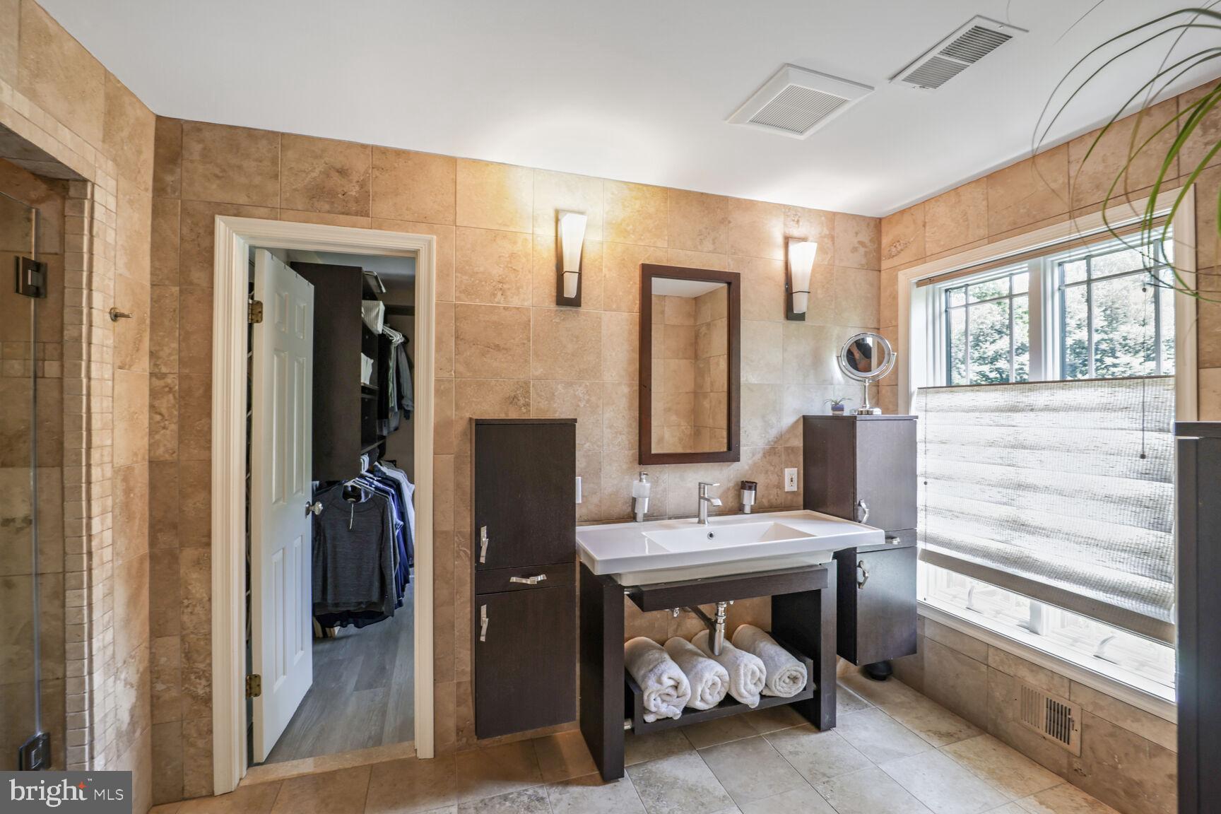 7709 MARY CASSATT DRIVE