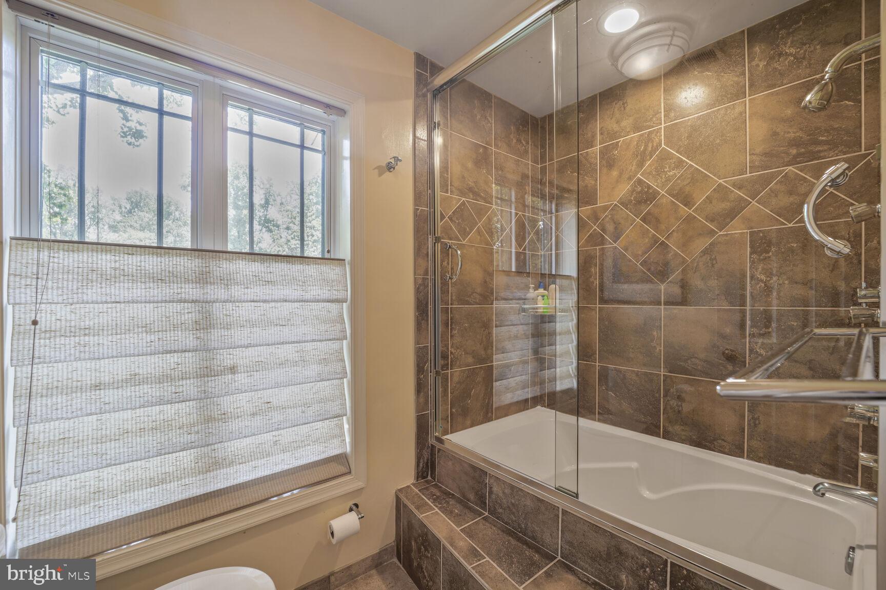 7709 MARY CASSATT DRIVE