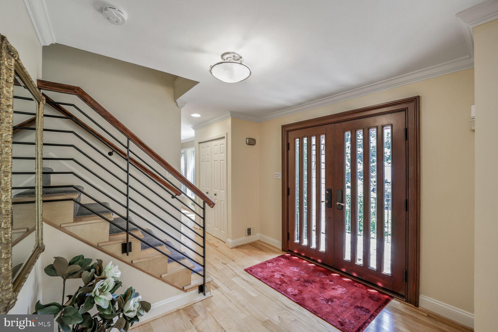 7709 MARY CASSATT DRIVE