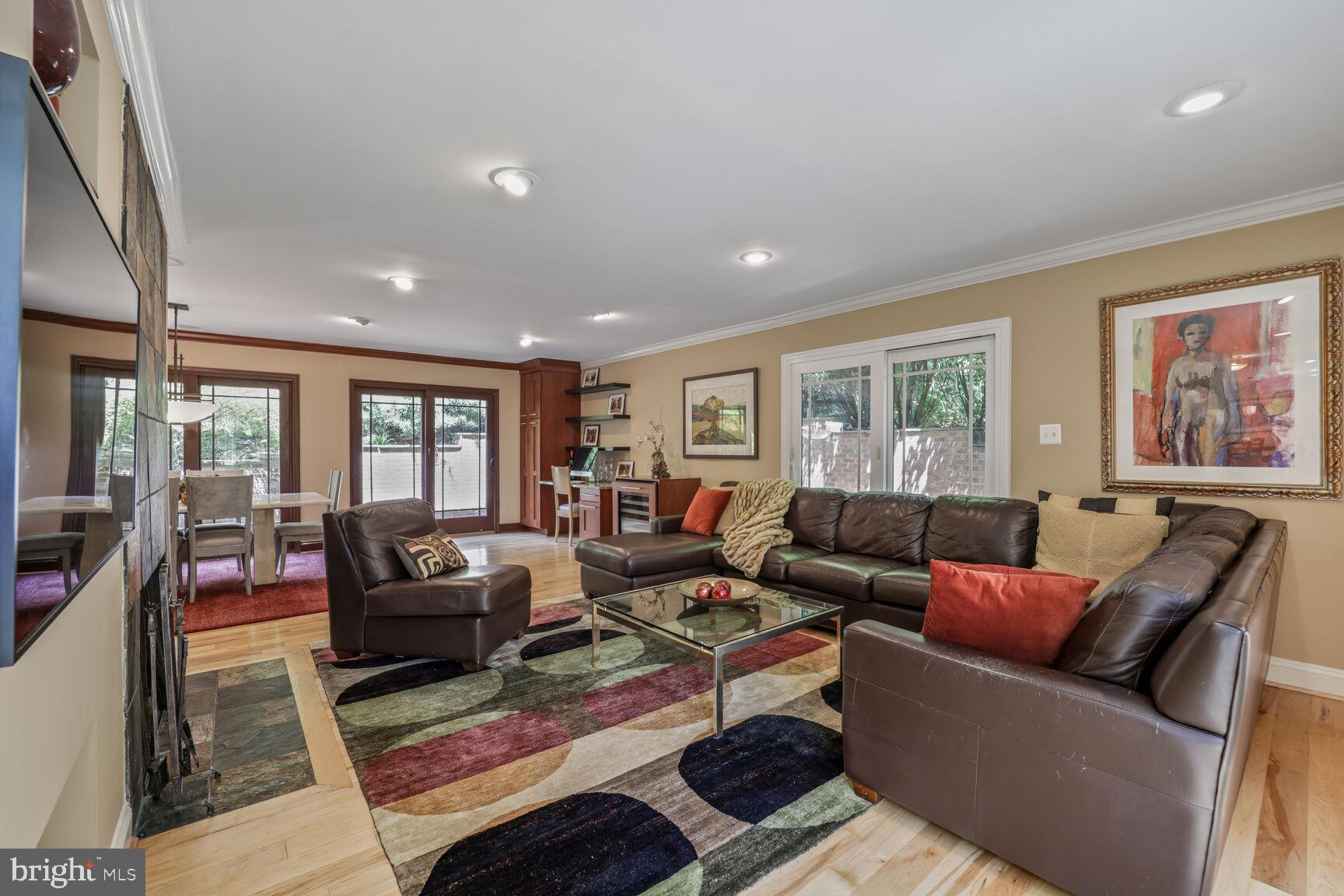 7709 MARY CASSATT DRIVE