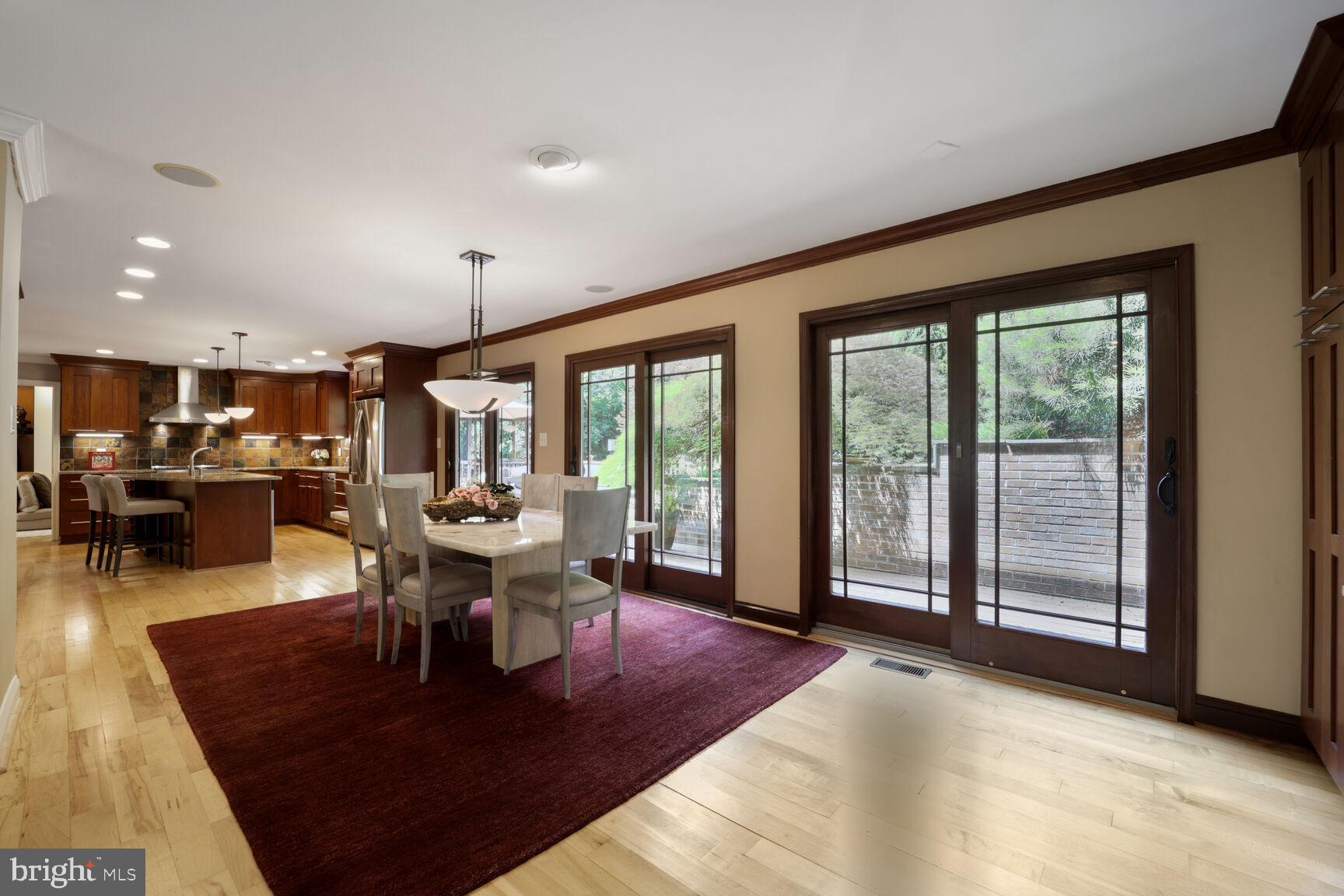 7709 MARY CASSATT DRIVE