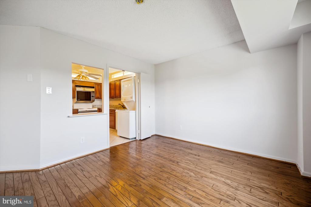 7420 WESTLAKE TERRACE 304