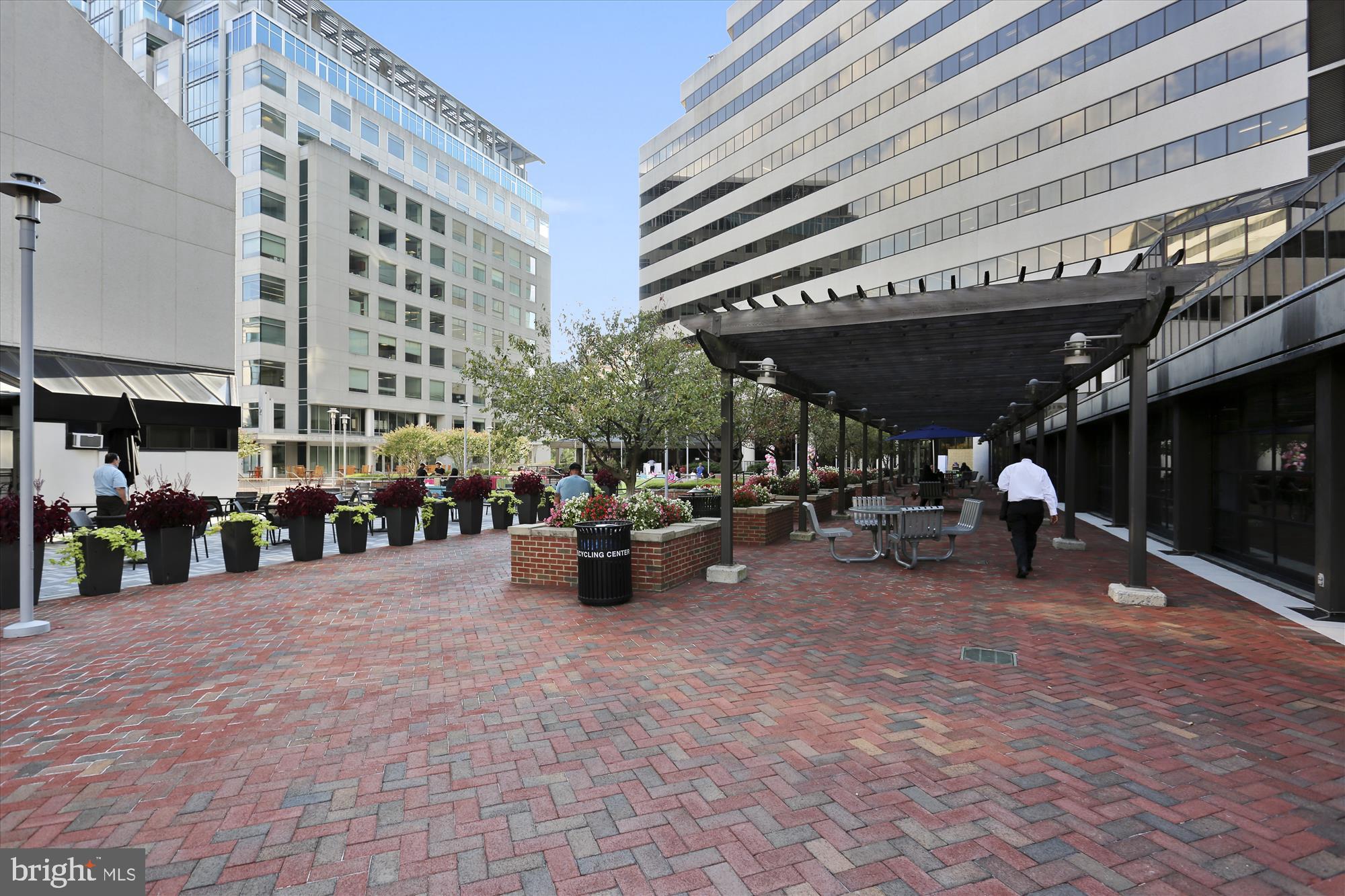 7420 WESTLAKE TERRACE 304
