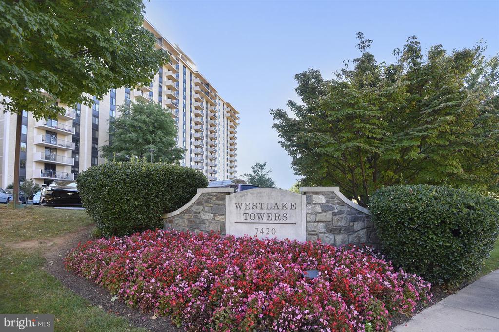 7420 WESTLAKE TERRACE 304