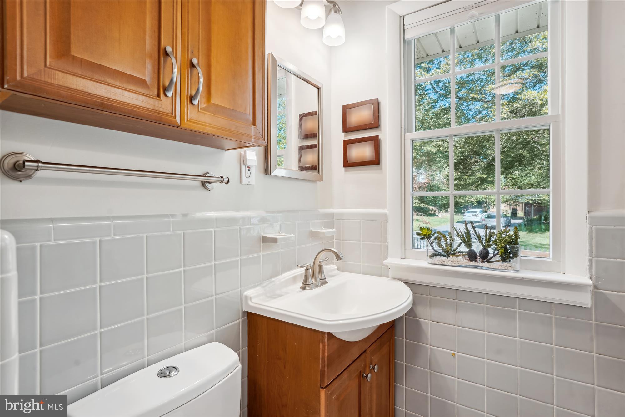 210 BURNT MILLS AVENUE