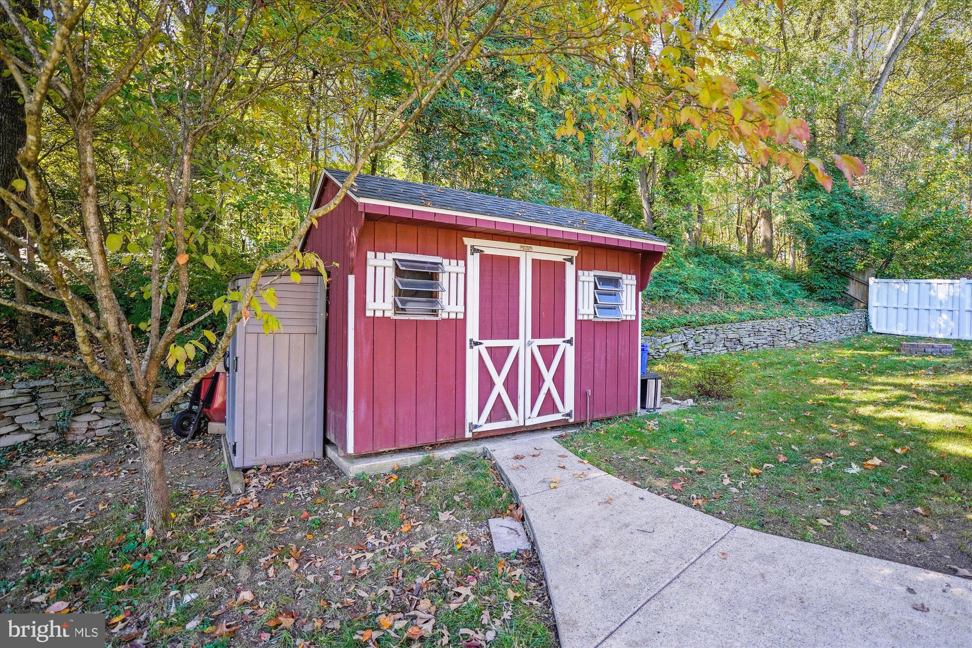 210 BURNT MILLS AVENUE