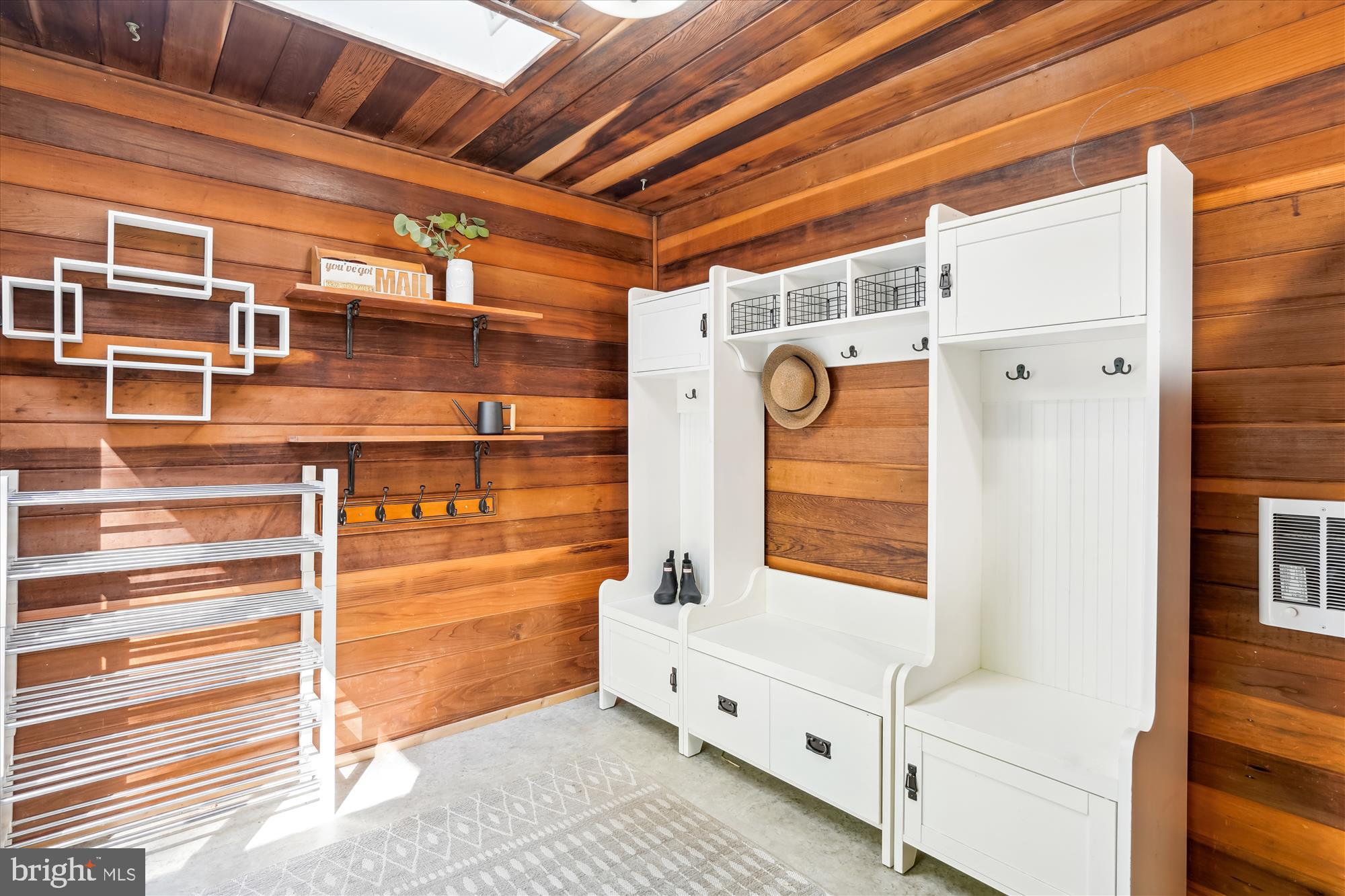 210 BURNT MILLS AVENUE