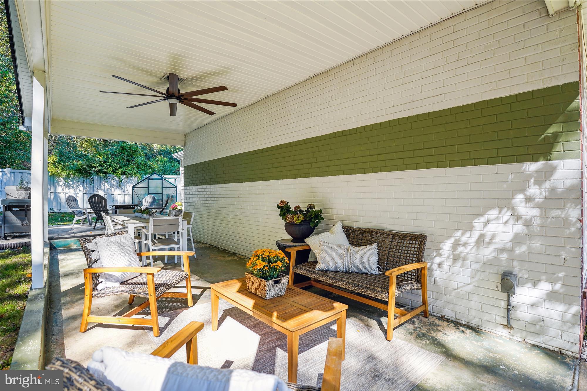 210 BURNT MILLS AVENUE