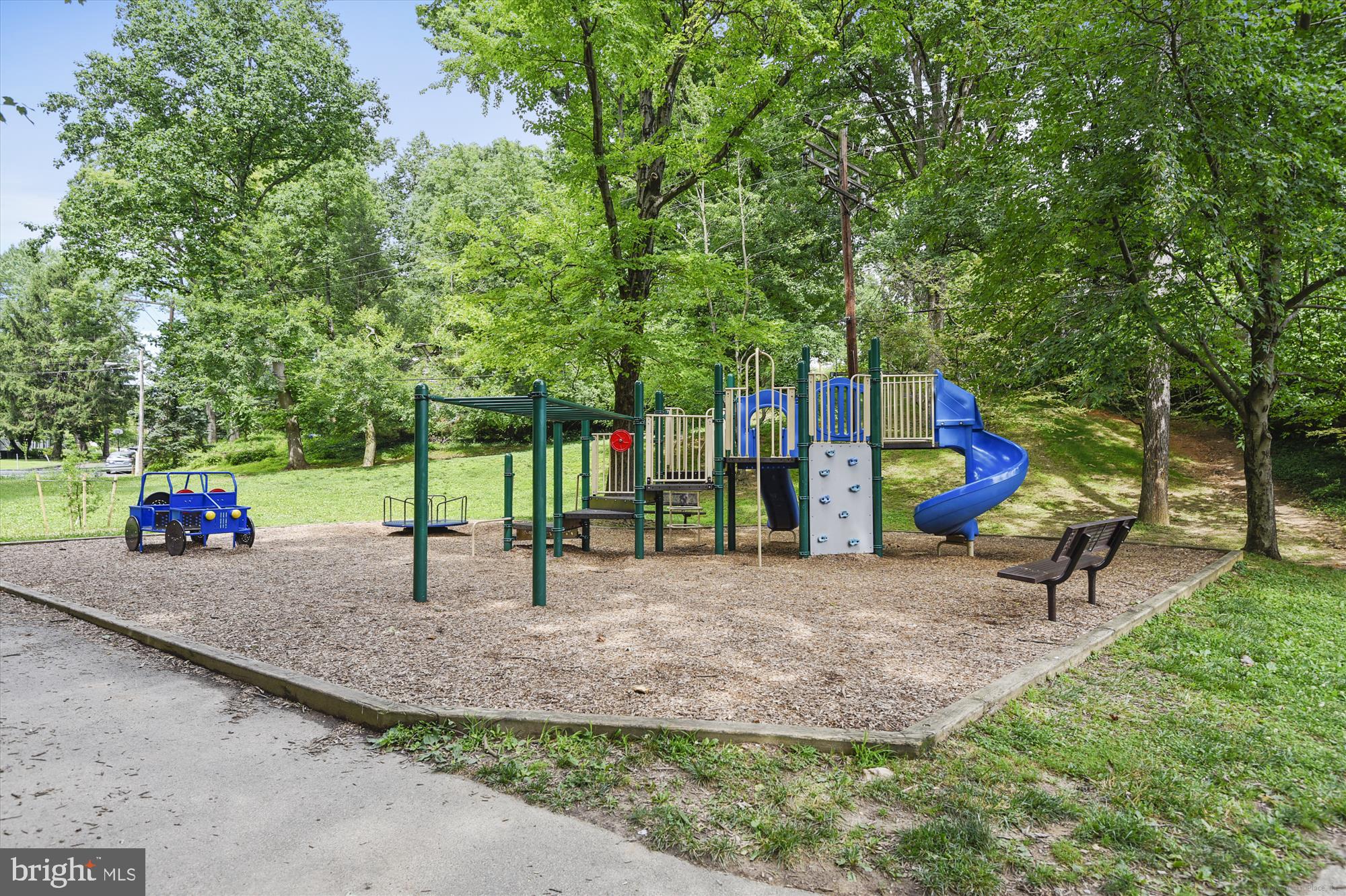 210 BURNT MILLS AVENUE