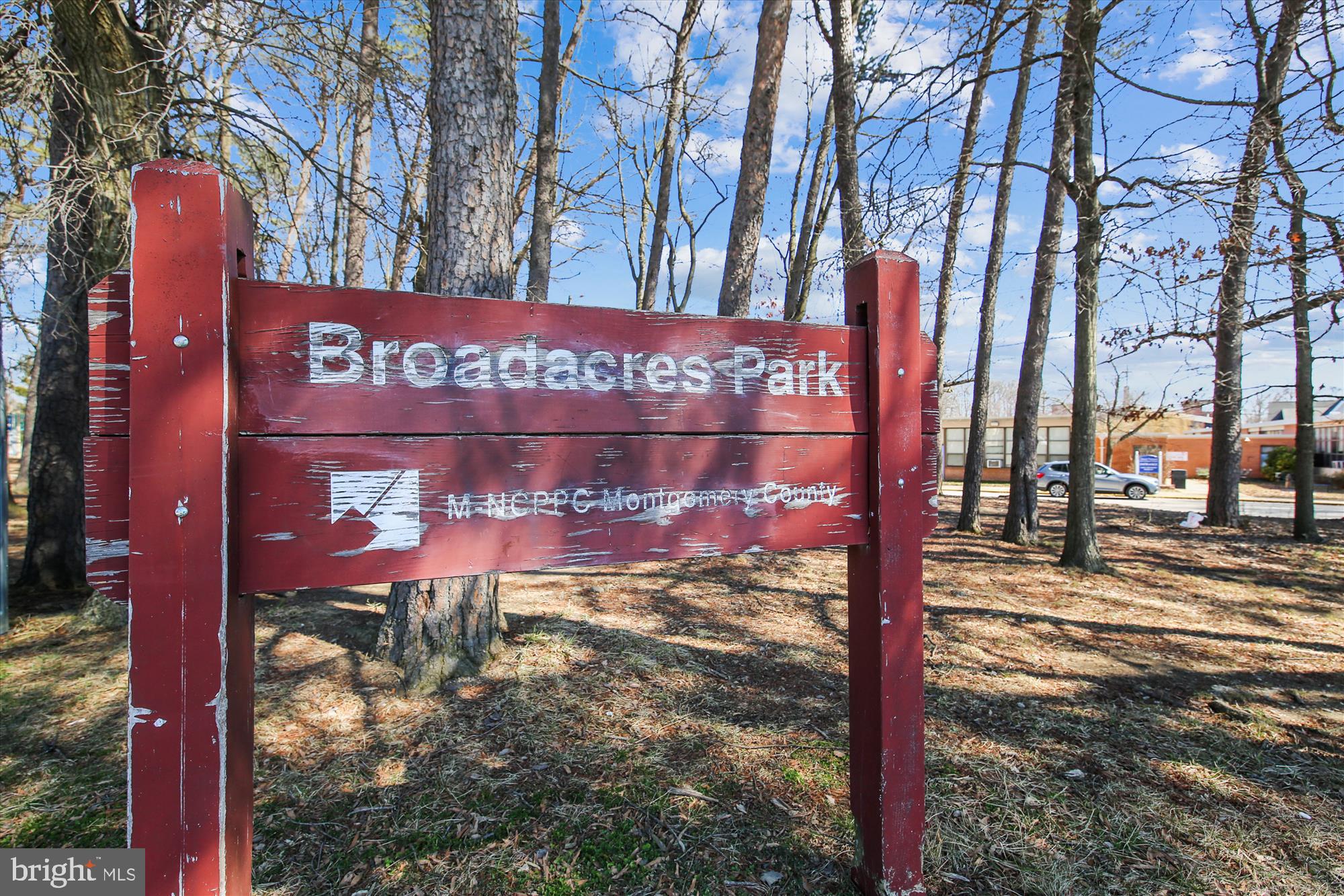 210 BURNT MILLS AVENUE