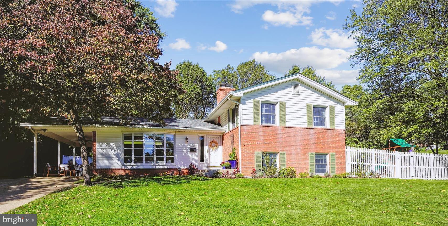 210 BURNT MILLS AVENUE