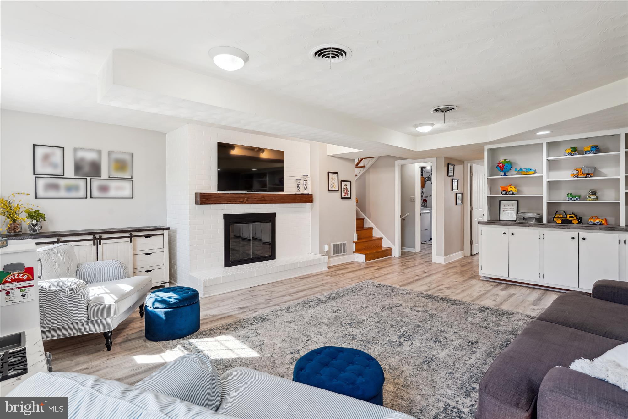 210 BURNT MILLS AVENUE