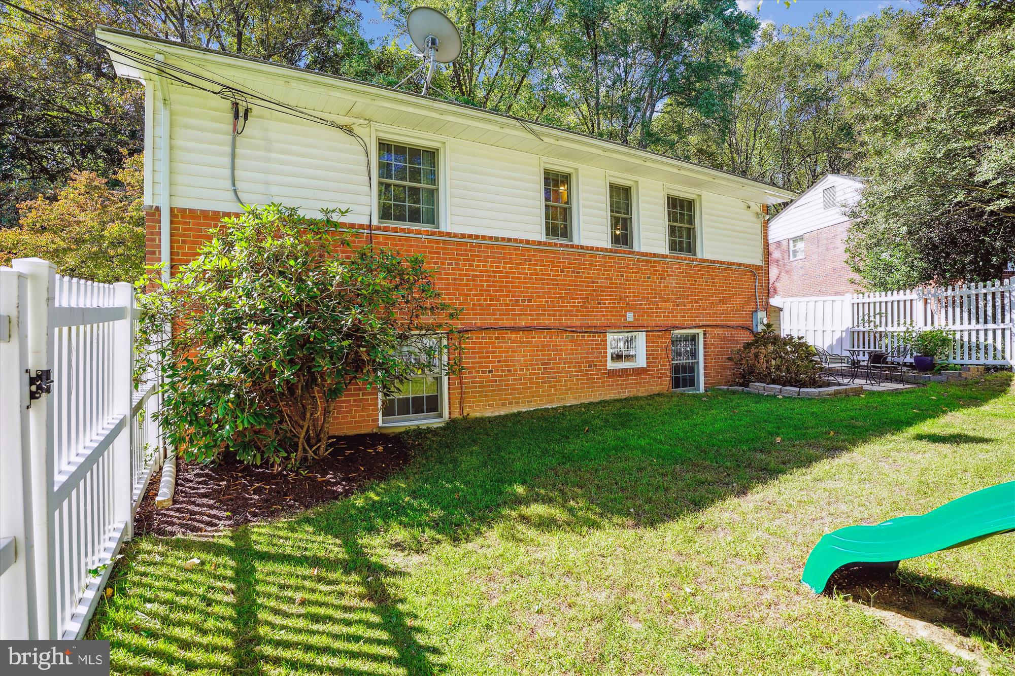 210 BURNT MILLS AVENUE