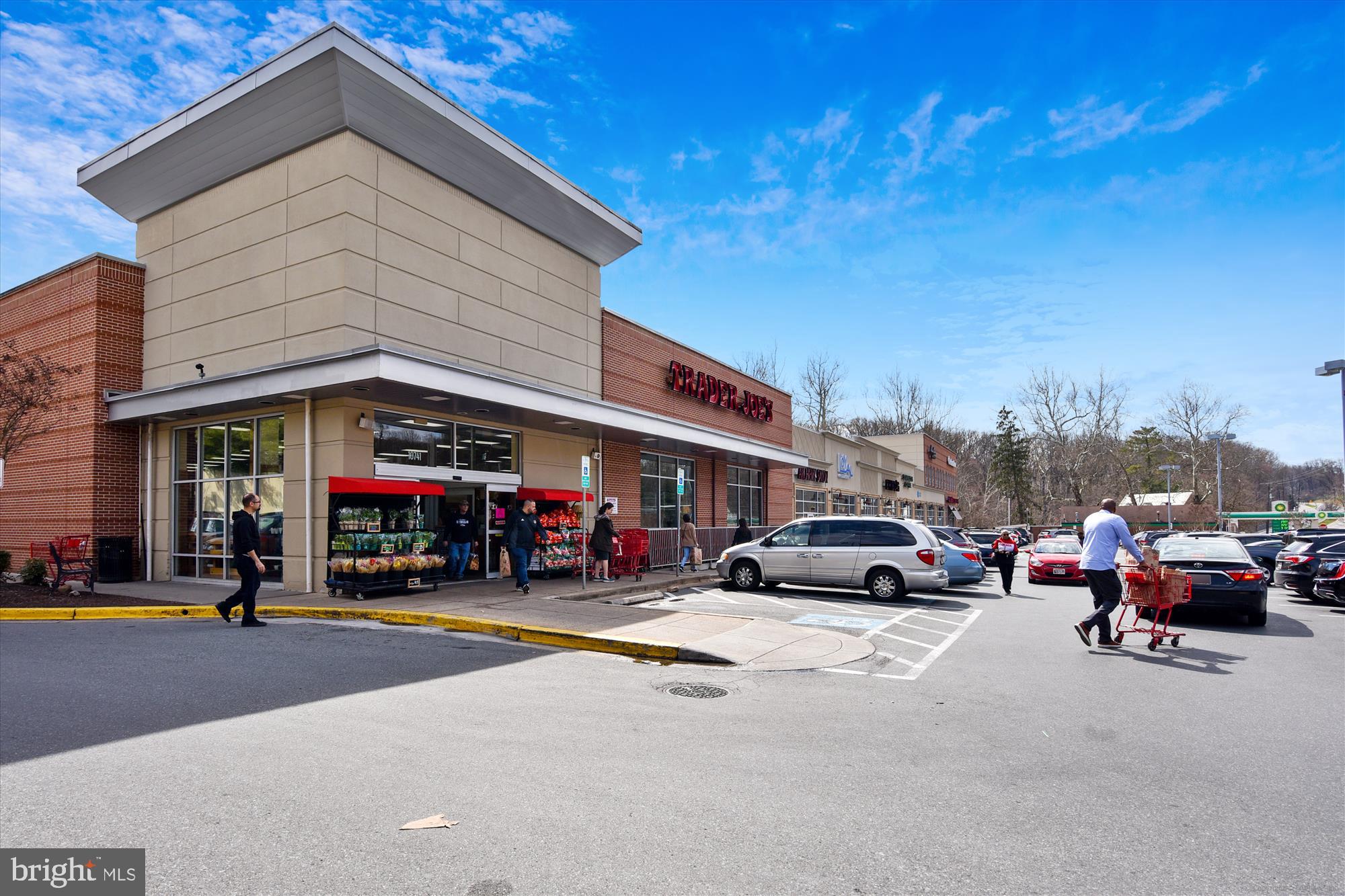 210 BURNT MILLS AVENUE