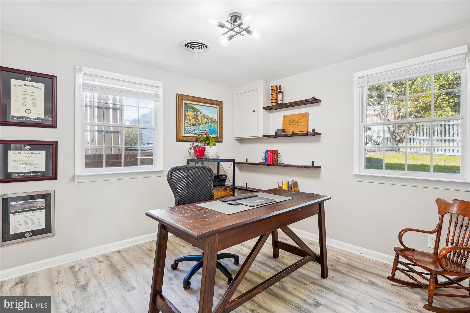 210 BURNT MILLS AVENUE