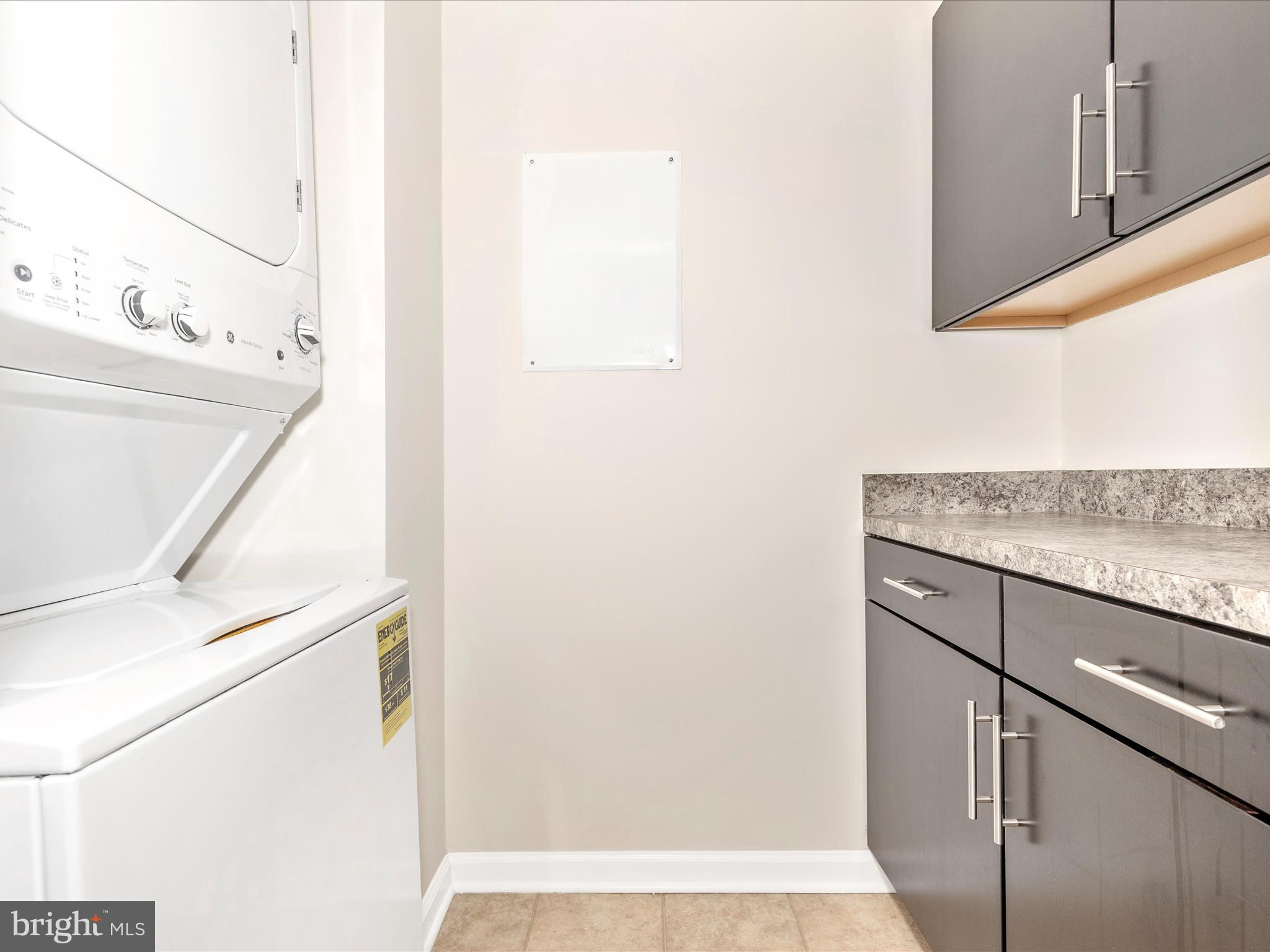 22043 BROADWAY AVENUE 401K