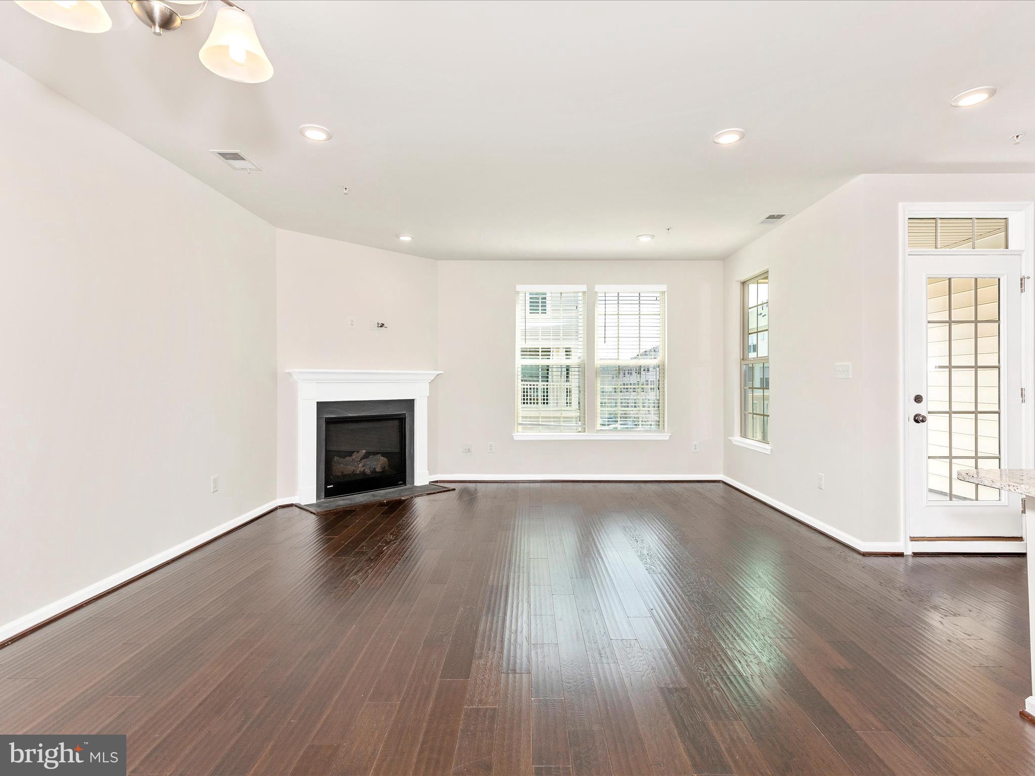 22043 BROADWAY AVENUE 401K