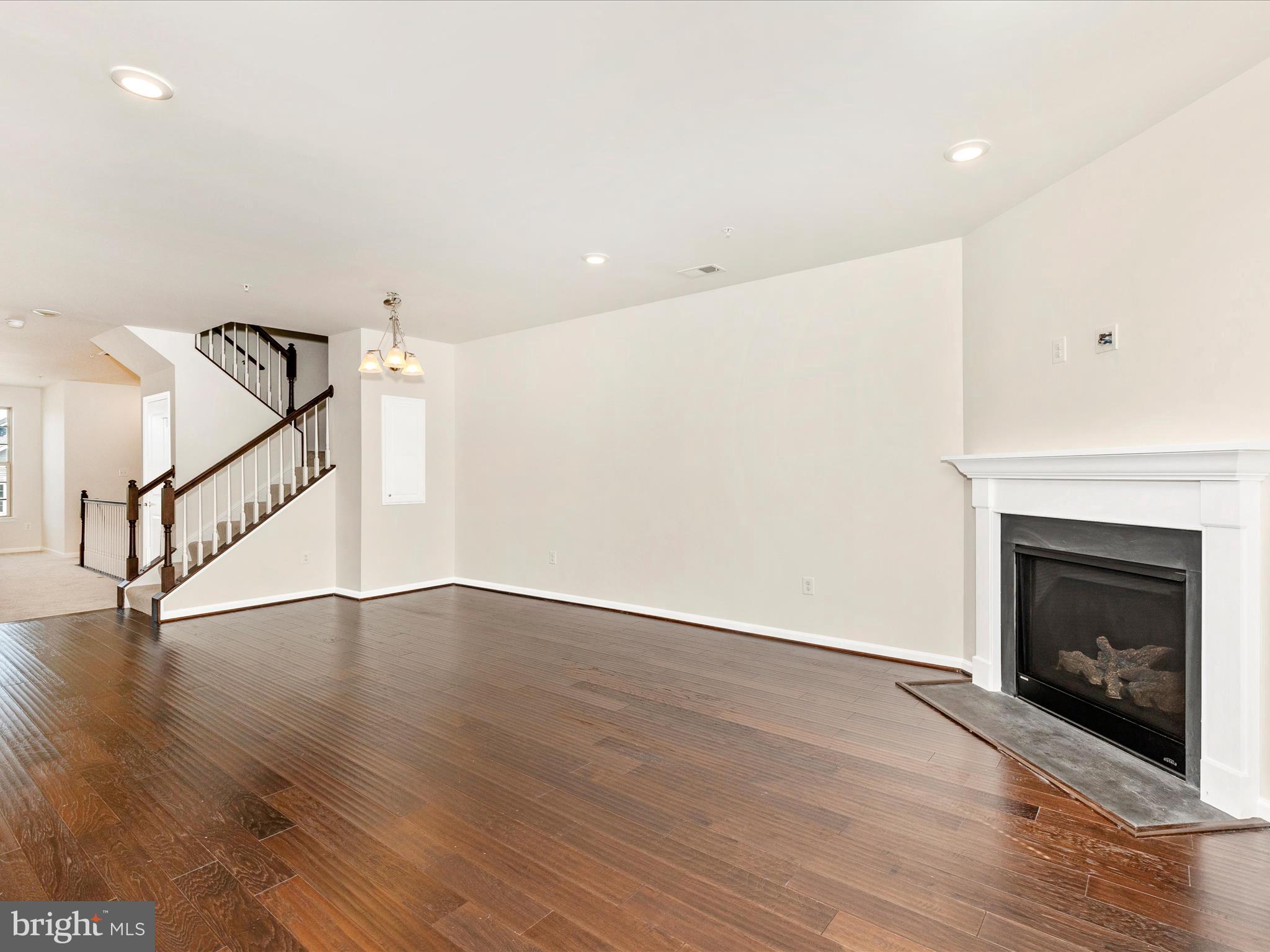 22043 BROADWAY AVENUE 401K