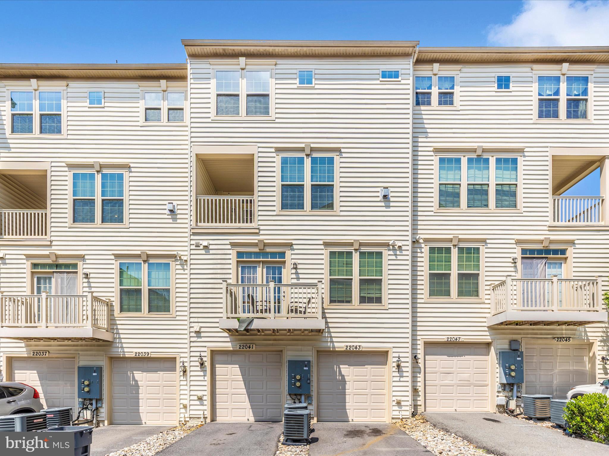 22043 BROADWAY AVENUE 401K