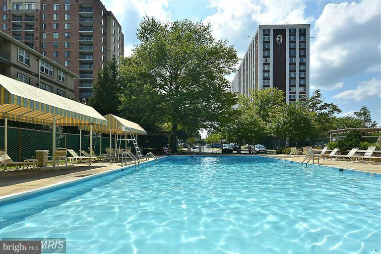 11801 ROCKVILLE PIKE #PH15