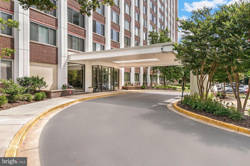 11801 ROCKVILLE PIKE #PH15
