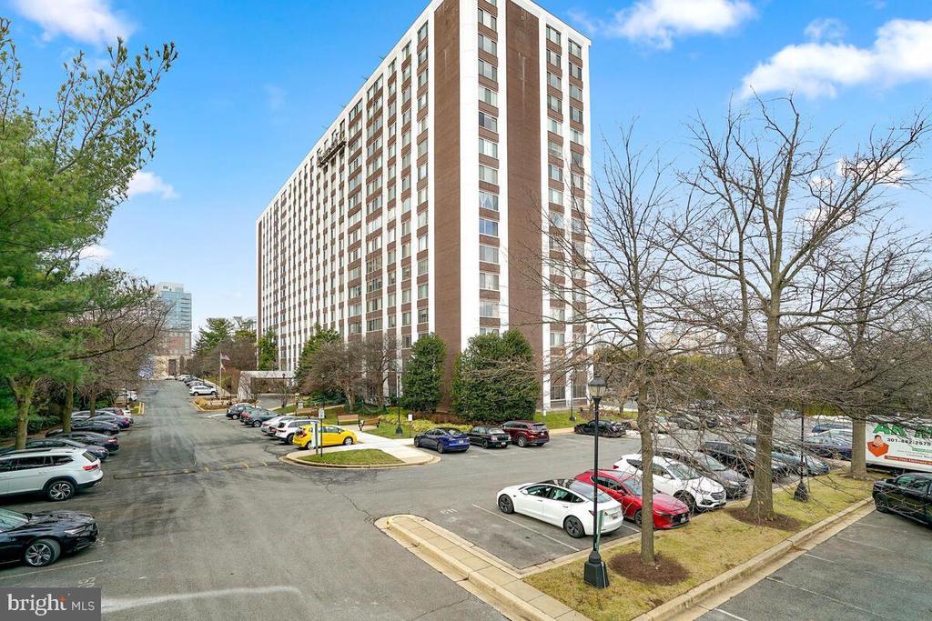 11801 ROCKVILLE PIKE #PH15