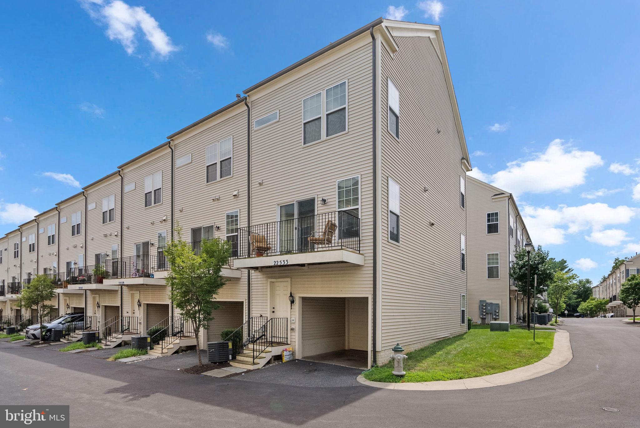 22533 Phillips St #1501