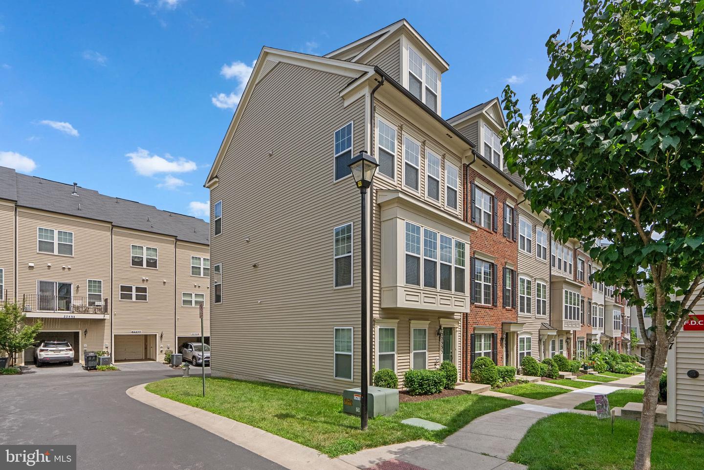 22533 Phillips St #1501