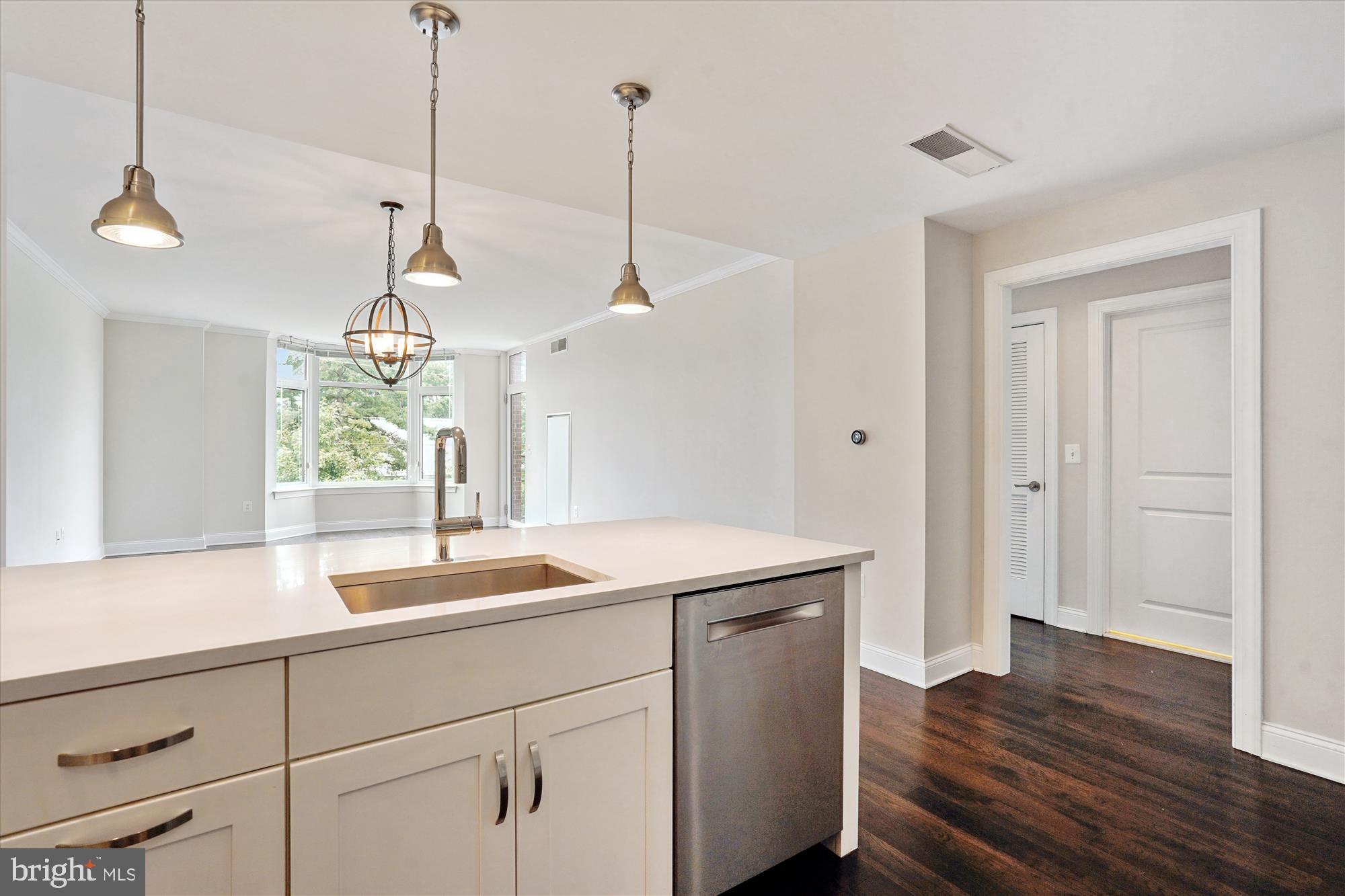 4915 HAMPDEN LANE 307