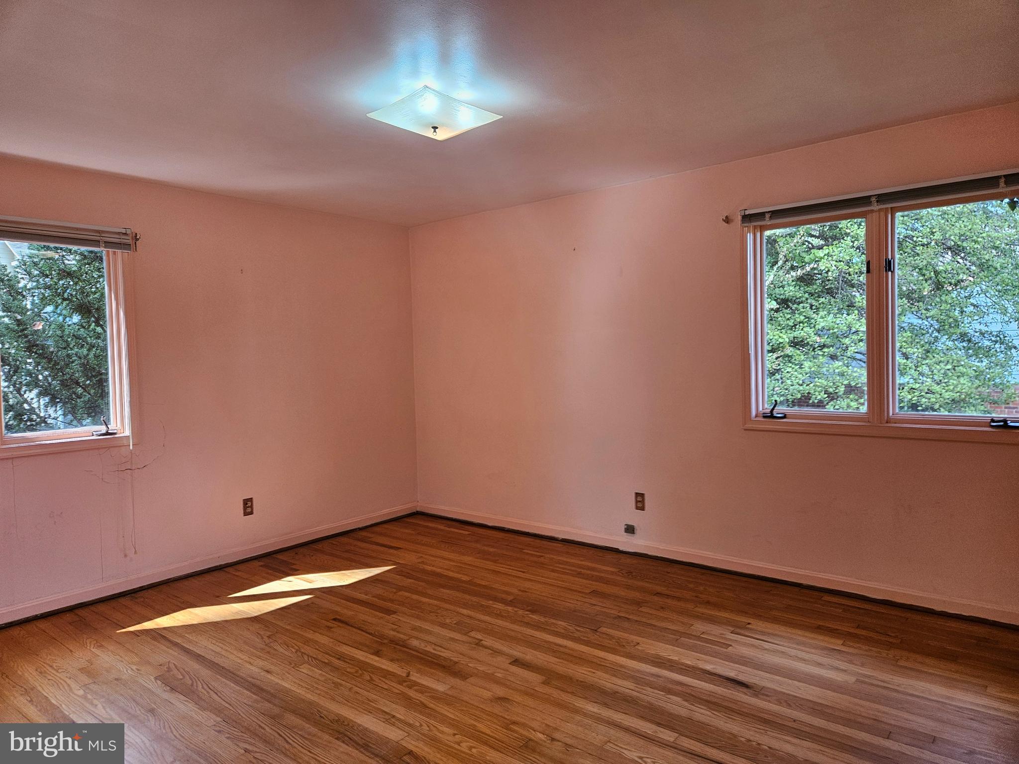 7704 GERANIUM STREET