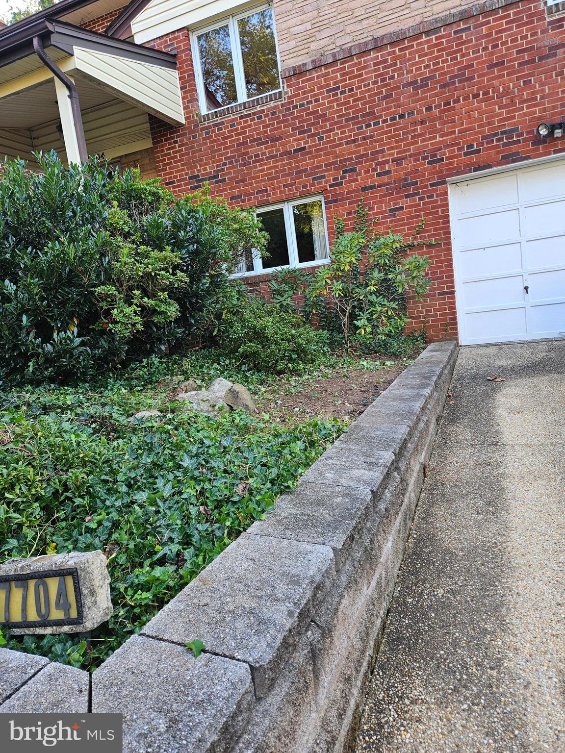 7704 GERANIUM STREET