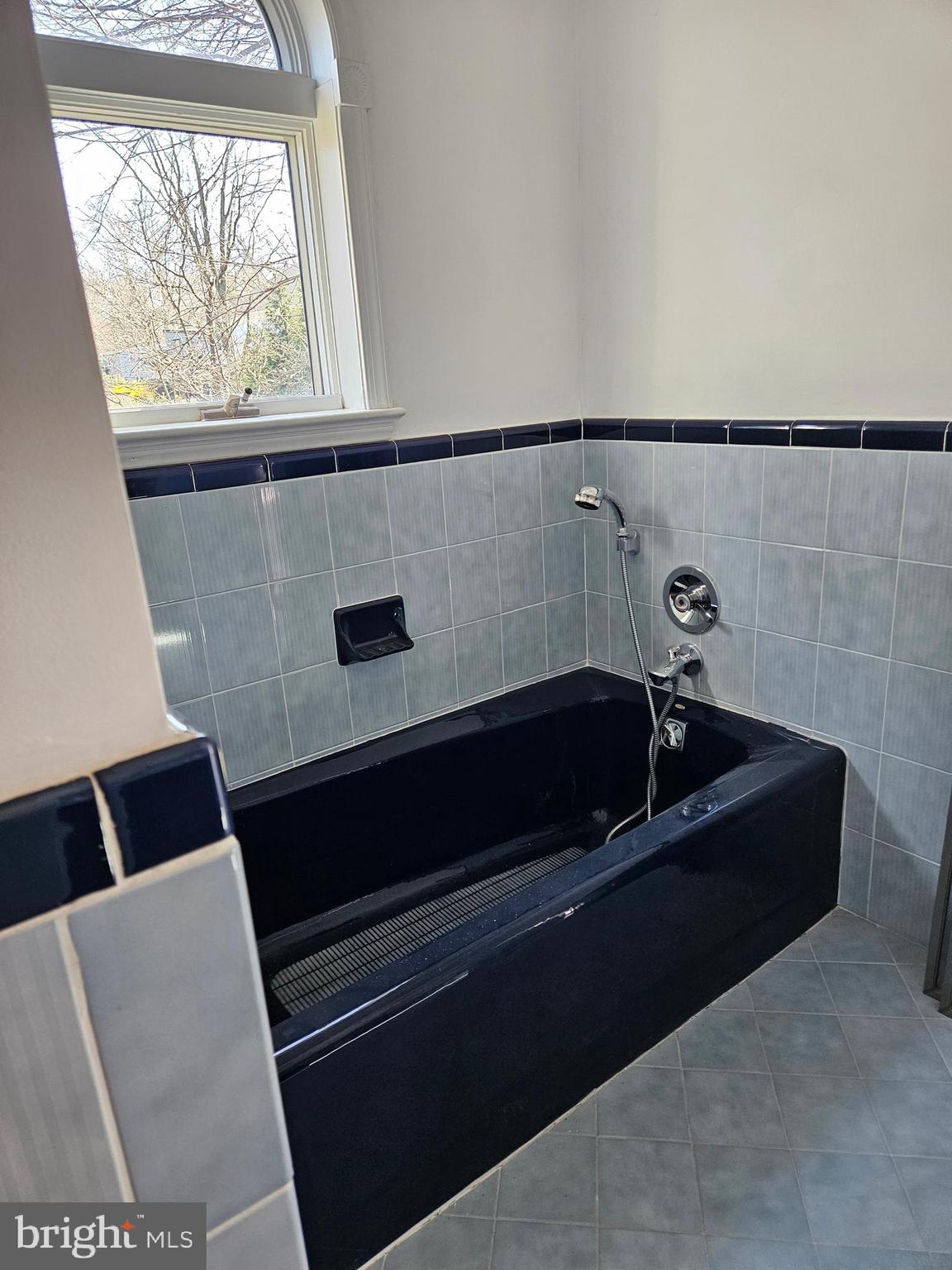 7704 GERANIUM STREET