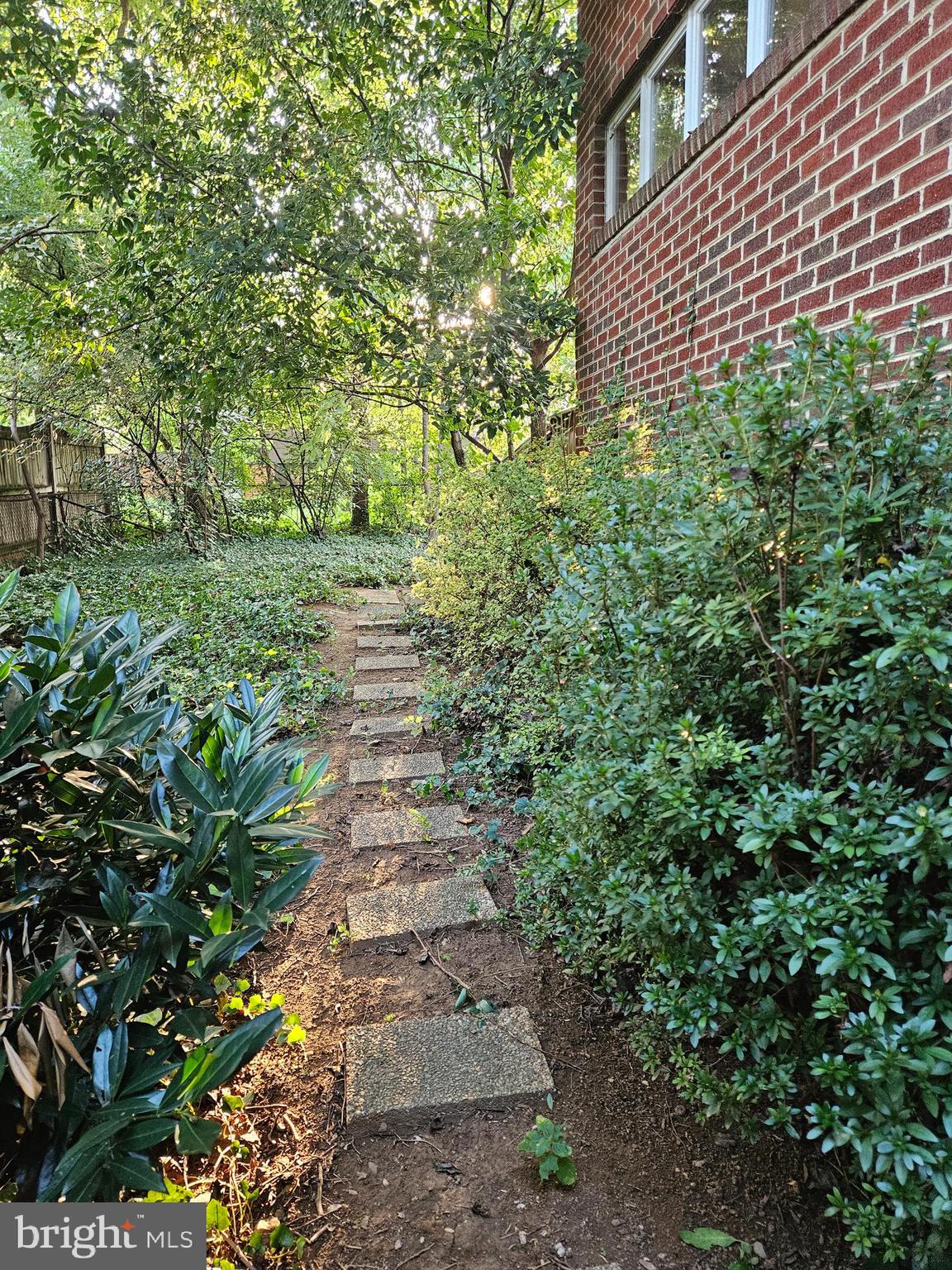 7704 GERANIUM STREET