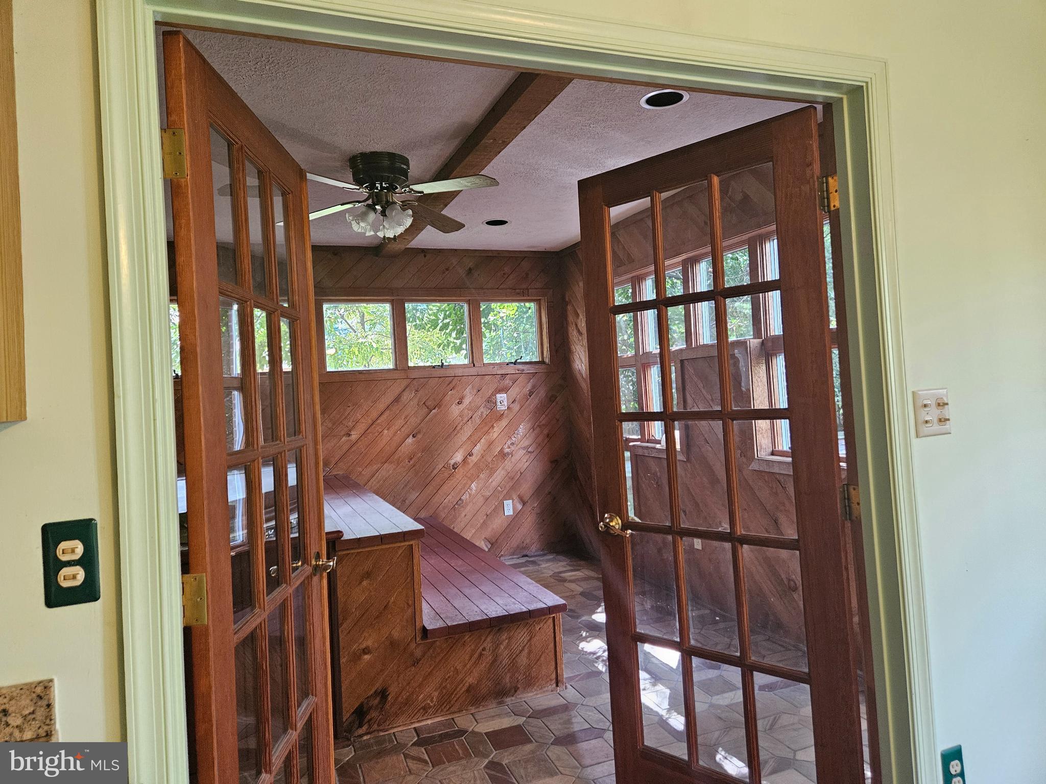 7704 GERANIUM STREET