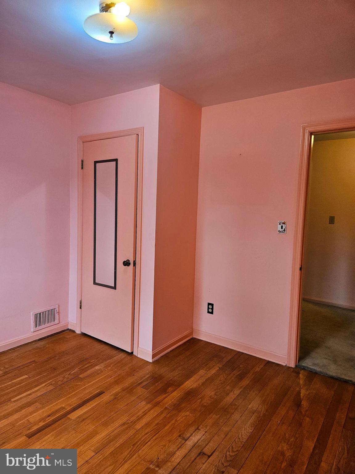 7704 GERANIUM STREET