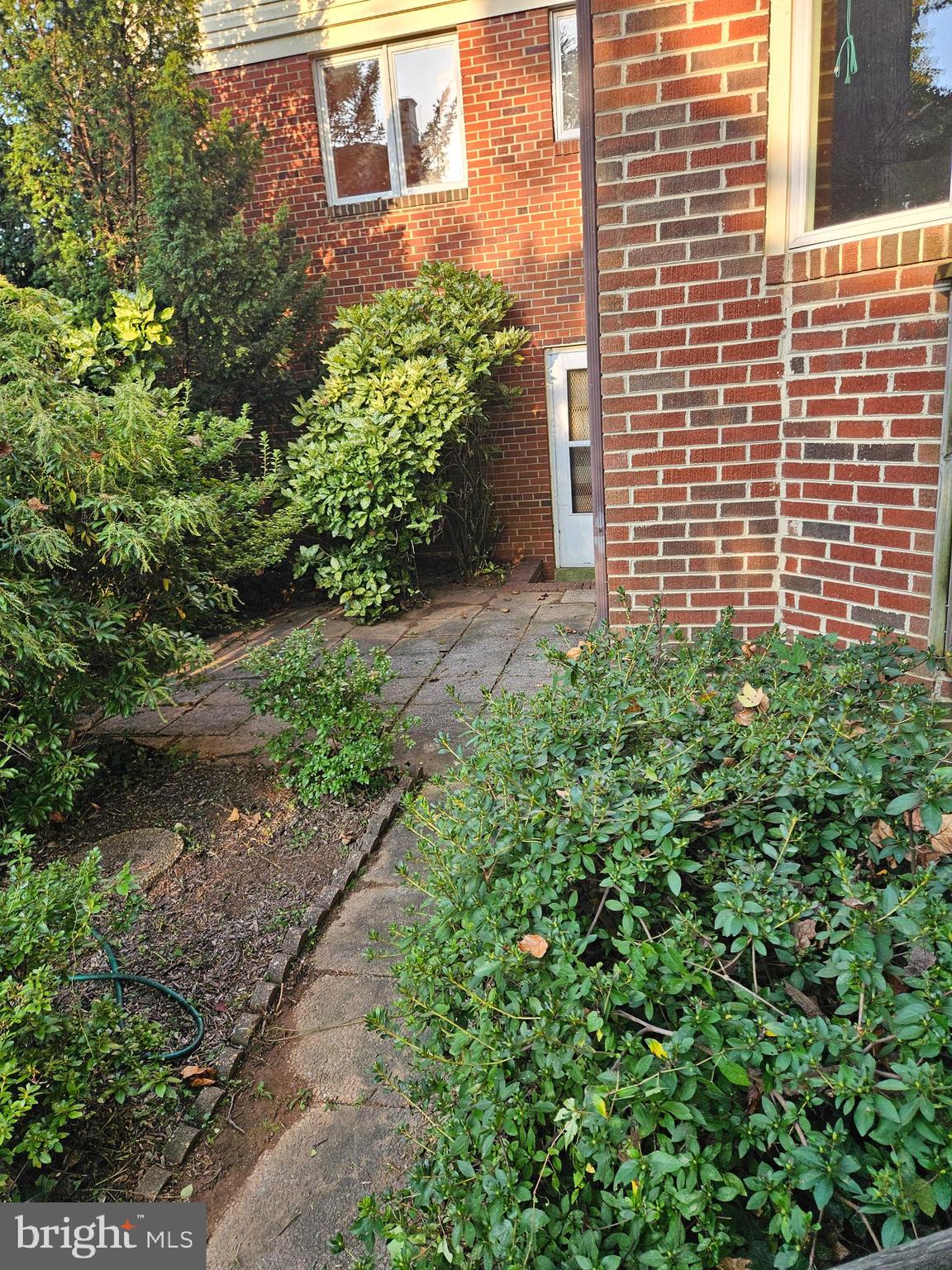 7704 GERANIUM STREET